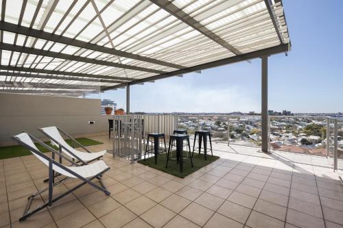 Two-Bedroom Apartment with Terrace image 5