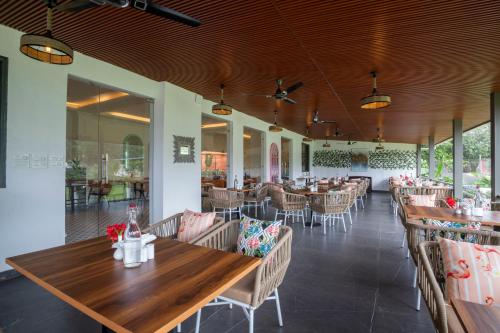 Étterem, Stone Wood Hotel Amboli in Amboli