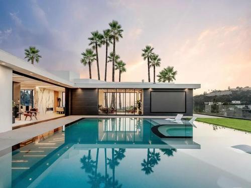 Monarch Modern in Los Angeles, USA