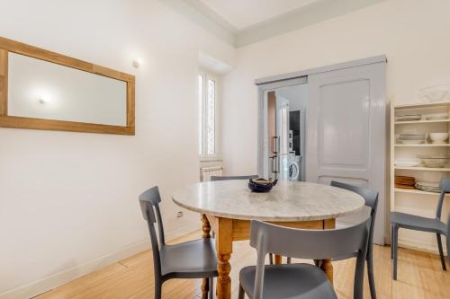 BBHOME Comfort apartment near Colosseum, Rzym (zdjęcie 7)