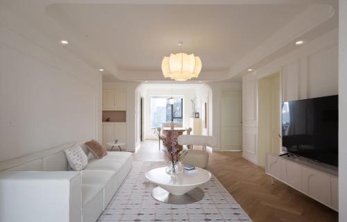 Eastern Hub - Bund Branch 3-Bedroom Near Yuyuan Garden, Nanjing Road with Shanghai Tower Views, Near Subway, Shanghái (foto 5)