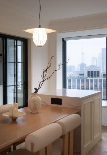 Eastern Hub - Bund Branch 3-Bedroom Near Yuyuan Garden, Nanjing Road with Shanghai Tower Views, Near Subway, Shanghái (foto 8)