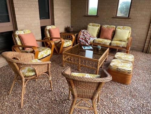 Ocean Close - Spacious Beach House, Guilderton (photo 6)