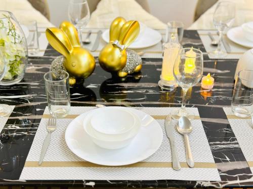 New Entire House Private RoofTop 11pp Near DMK airport-BTS in BKK New Entire House Private RoofTop 11pp Near DMK airport-BTS in BKK