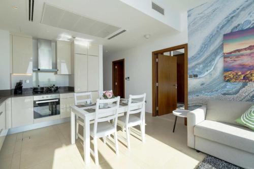 Stunning 1Bed High Floor Marina View, Dubaj