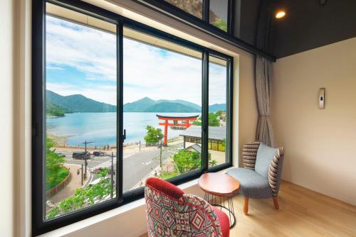 Standard Twin Room and Lake Chuzenji View