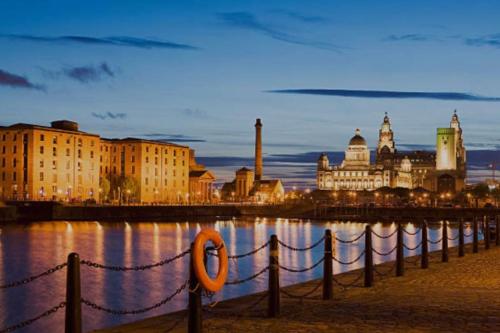 Gorgeous Quarter House Apartment, Liverpool (photo 4)