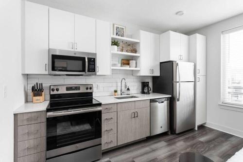 Studio Apt in the Center of Downtown by Cozysuites, Indianapolis (photo 4)