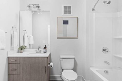 Studio Apt in the Center of Downtown by Cozysuites, Indianapolis (photo 8)