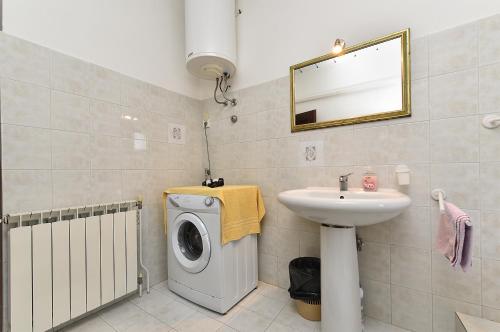 Apartments Meri 603 - Medulin