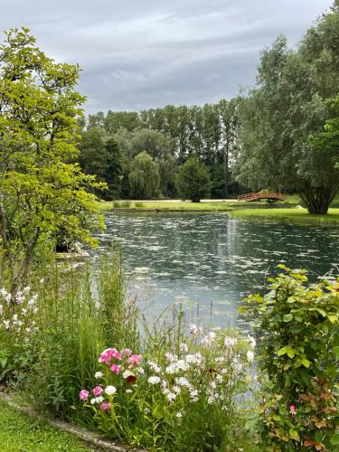CHAMBRE D'HOTES à LA CAMPAGNE DANS UN CADRE VERDOYANT (CHAMBRE D'HOTES a LA CAMPAGNE DANS UN CADRE VERDOYANT) in Albert