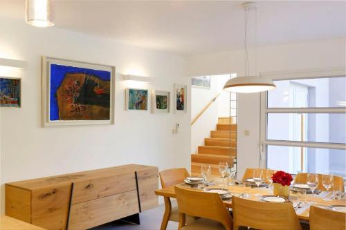 Iekārtas, Luxurious Villa With Heated Pool And Mountain View in Zupa