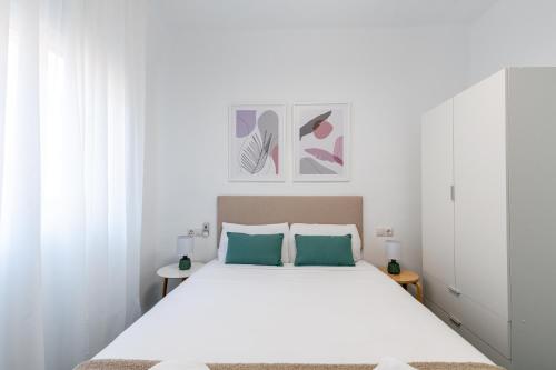 Piso Elegante y Nuevo de 3 habitaciones y 2 baños