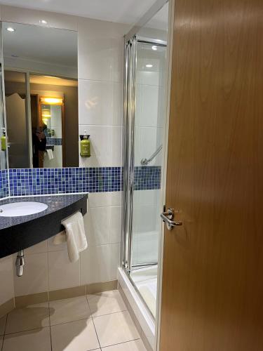 Holiday Inn Express London - Epsom Downs an IHG Hotel - image 10