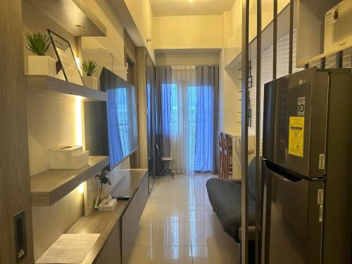 Zeus Unit, Metro Manila