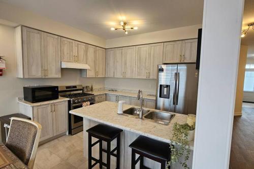 مطبخ, Welland Niagara Vacation Home licence# STR-289 in ويل لاند