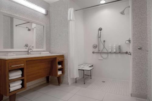 Home2 Suites by Hilton Destin - image 9