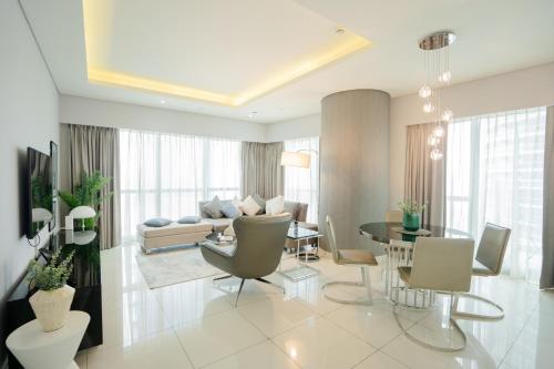 Luxe 2BR Haven with Spectacular Burj Khalifa & Dubai Frame Views By ĀYA Boutique, Dubaï (photo 2)