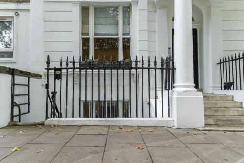 Notting Hill & Hyde Park - 2BR - CityApartmentStay - image 34