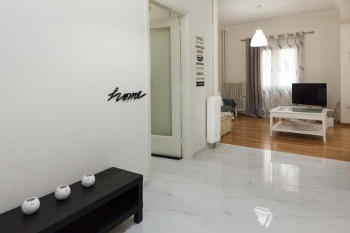 Charming 1 Bd Apt near ASOE in Athens - image 4