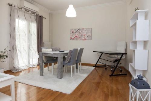 Charming 1 Bd Apt near ASOE in Athens - image 5