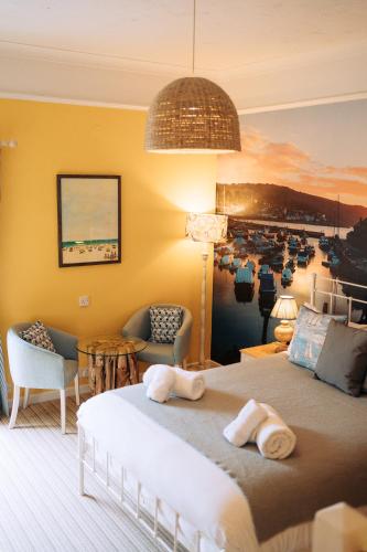 1 queen bed