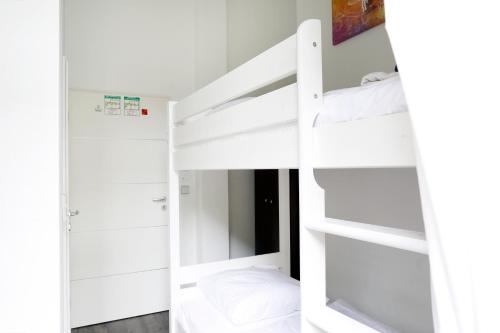 NIEB by ROCKCHAIR Apartments l SUPERHOST Status l 3 Bedrooms Boxspringbeds 3 Bathrooms in Center Kurfürstendamm - Cozy Family & Business Flair welcomes you!, Berlín (foto 7)
