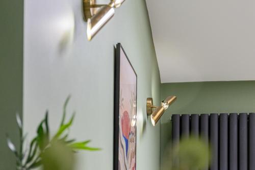 Amazonian Luxury Family Home MCR City Centre Etihad Free Parking, Manchester (photo 10)