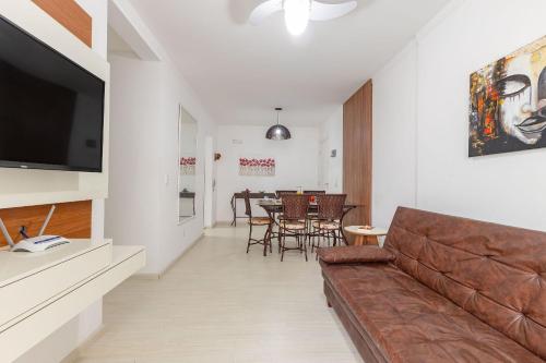Excelente Apartamento a 240m da Praia de Bombas in Bombinhas