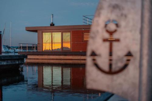 Hausboot Grasshopper in Klitten, Deutschland
