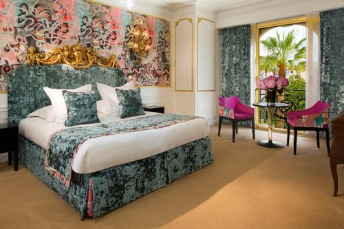 Double Exclusive room with garden and partial sea view image 5