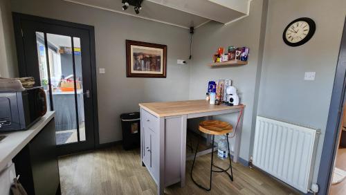 Зручності, Lovely Home Stay Private room Shared bathroom in Сент-Ендрюс