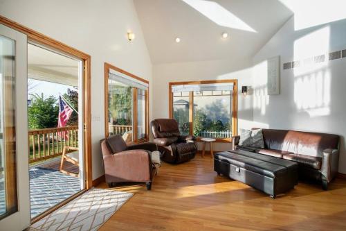336 Beautiful home with View in Lake, USA