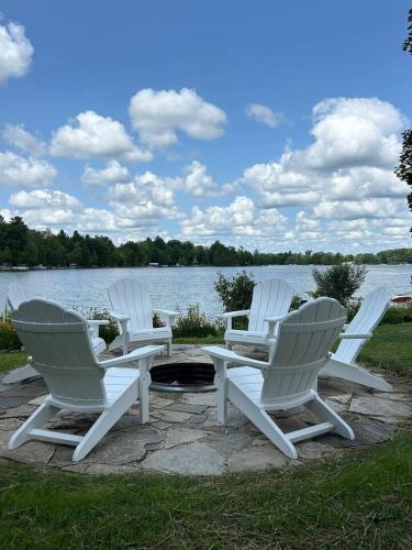 336 Beautiful home with View in Lake, USA