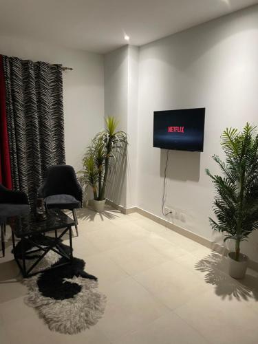 Cozy studio apartment - main image