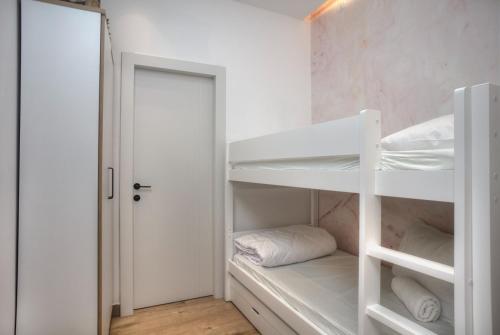 פאר - סוויטת יוקרה משפחתית בעתיקה Pe'er - Luxury Family Suite in the Old City, Safed (fotografie 8)