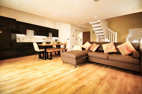 Sleeps 4 - Town Centre - Very High End Renovation - Private Garden - Close to Train Station - Fast Wifi, Berwick-Upon-Tweed (foto 10)