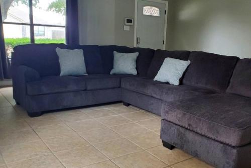 Homey 4br Home In Converse Near Airforce Base in San Antonio, USA