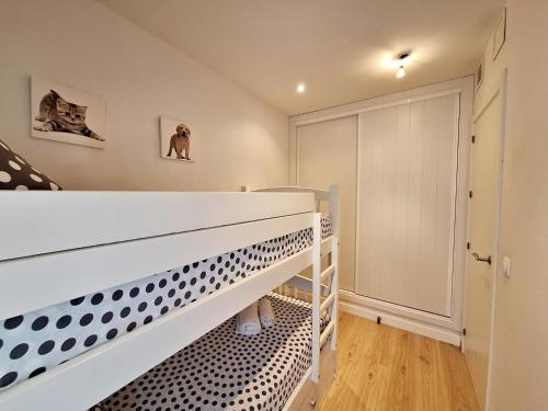 Apartment with Balcony image 10