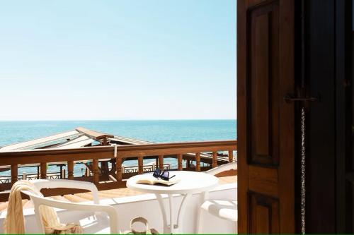 Potokaki Beachfront Hotel in Potokaki