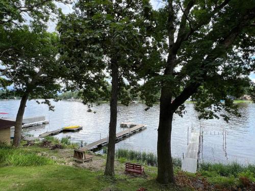 Edgerton Escape 2 on Water with Dock in Edgerton, USA