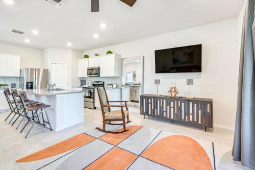 Wesley Chapel End Unit with Patio and Nature Views! in Wesley Chapel, USA