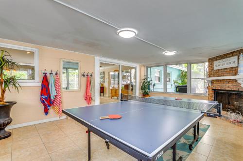 Quiet Sarasota Retreat - 6 Mi to Siesta Key Beach! in Sarasota, USA