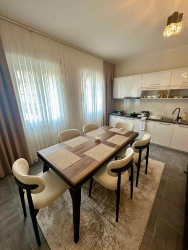 AR-Lux apartment old street - image 5