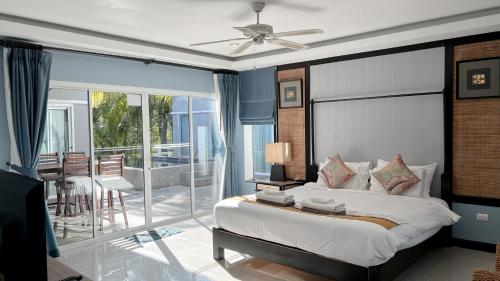 DE PALM Poolvilla near Pirate Ship