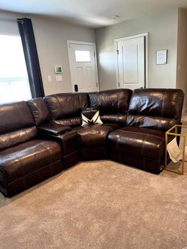 Family Friendly 4BR Home Near Ft Gregg Adams VSU in Petersburg, USA