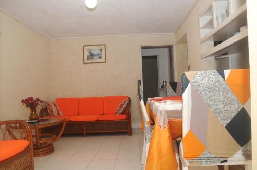 Palm Tree Ville in Retreat