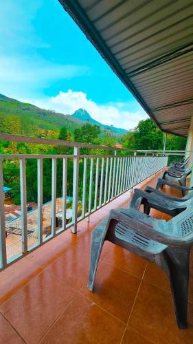 . Adams peak Grand