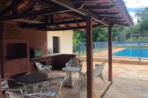 Sitio com Piscina AQUECIDa e 5 quartos c/ suíte! (Sitio com Piscina AQUECIDa e 5 quartos c/ suite!) in Jaboticatubas