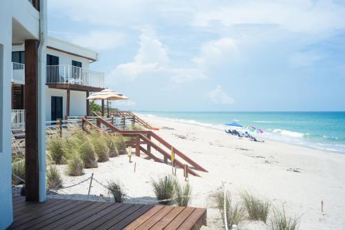 Exterior view, Melbourne Beach Resort & Surf Club in Melbourne Beach (FL)